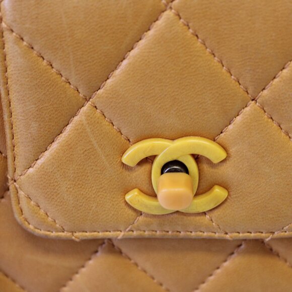 Chanel Vintage Mustard Lambskin Bag - Picture 9 of 11